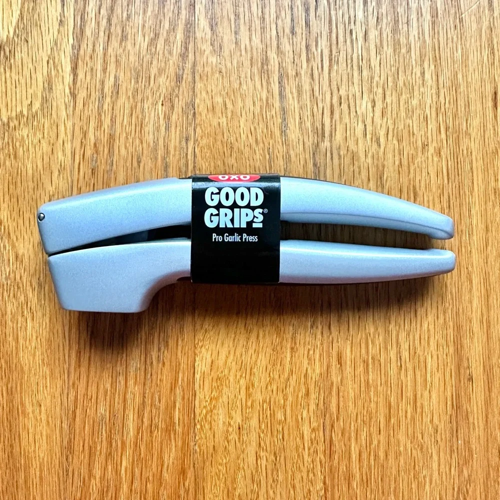 NEW OXO Garlic Press